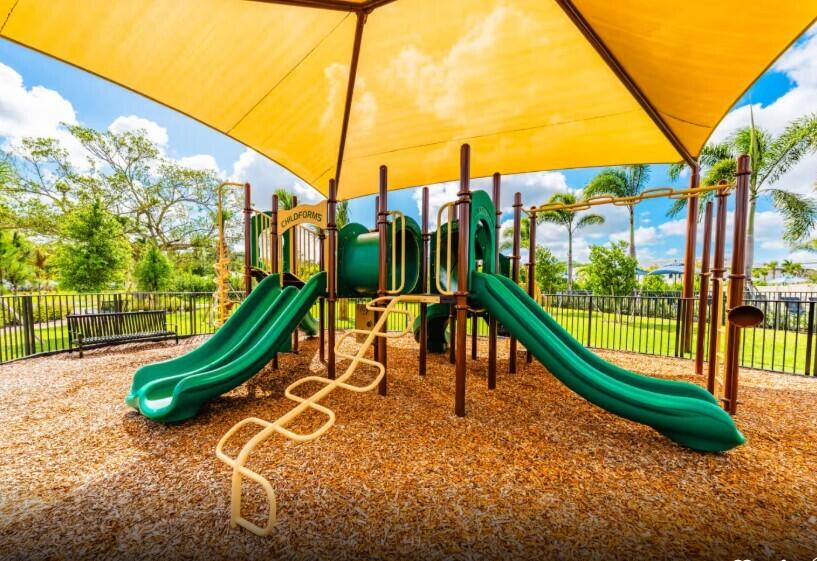 HENDRIX RESERVE - Residential