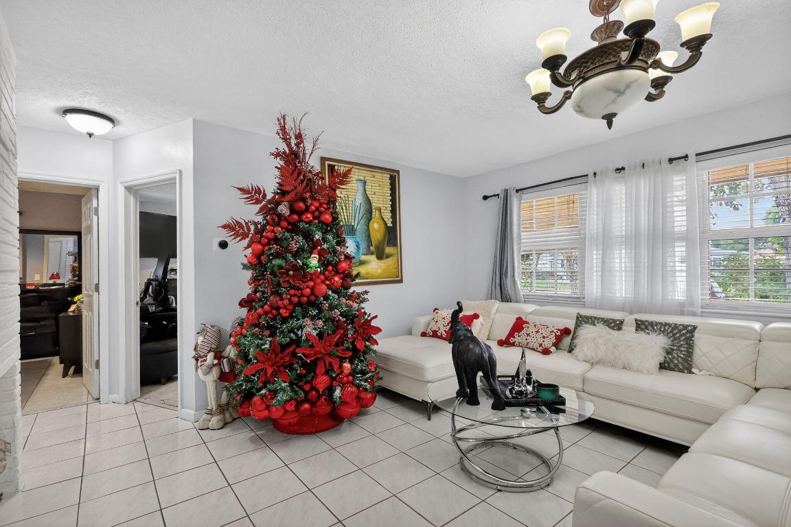 MIRAMAR SEC 6 - Residential