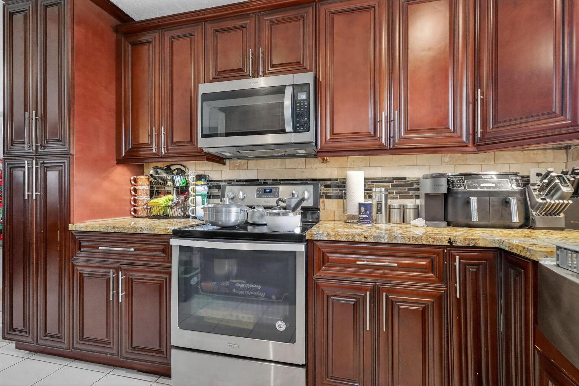 MIRAMAR SEC 6 - Residential