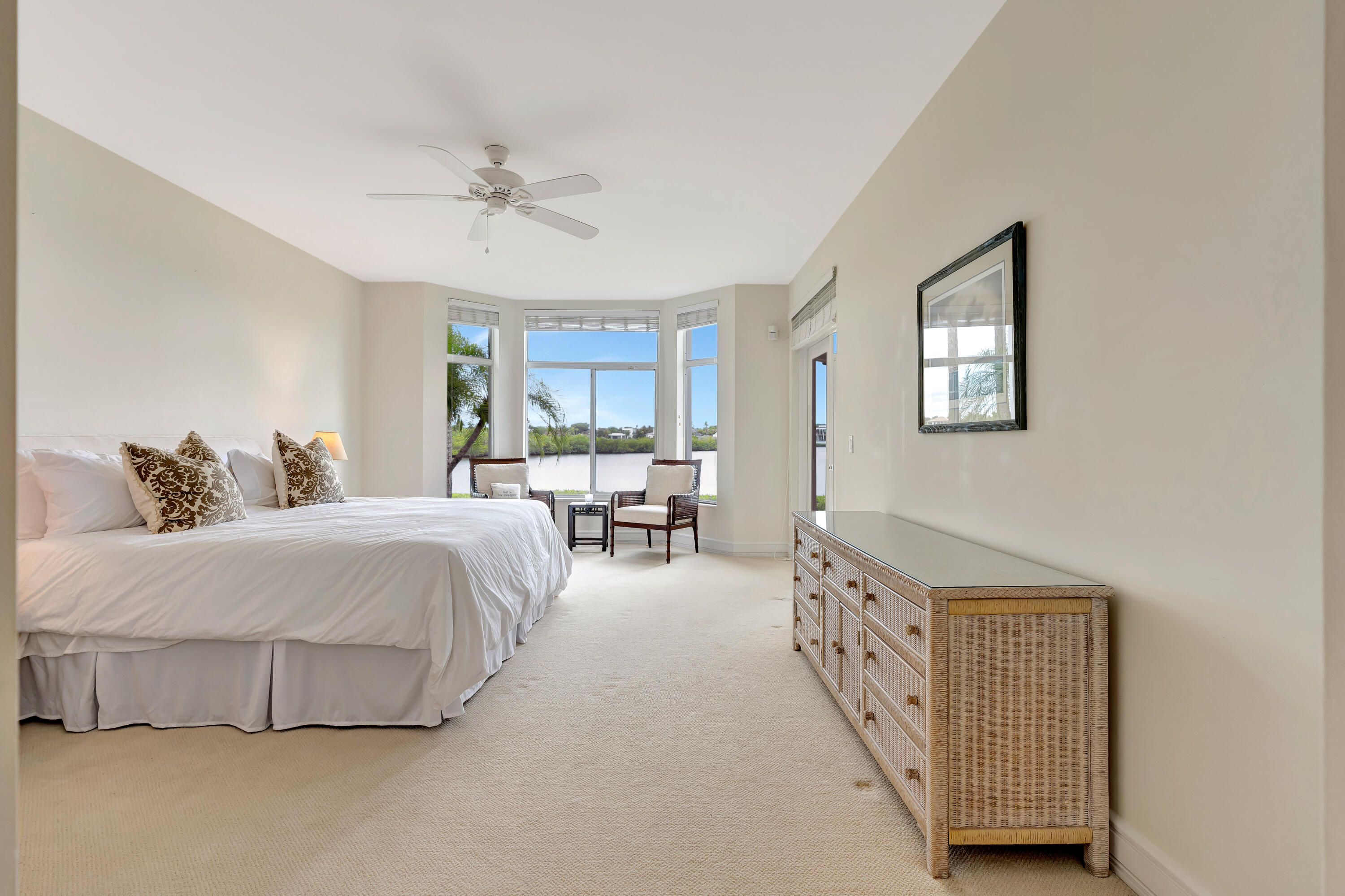 Admirals Cove - Residential Lease