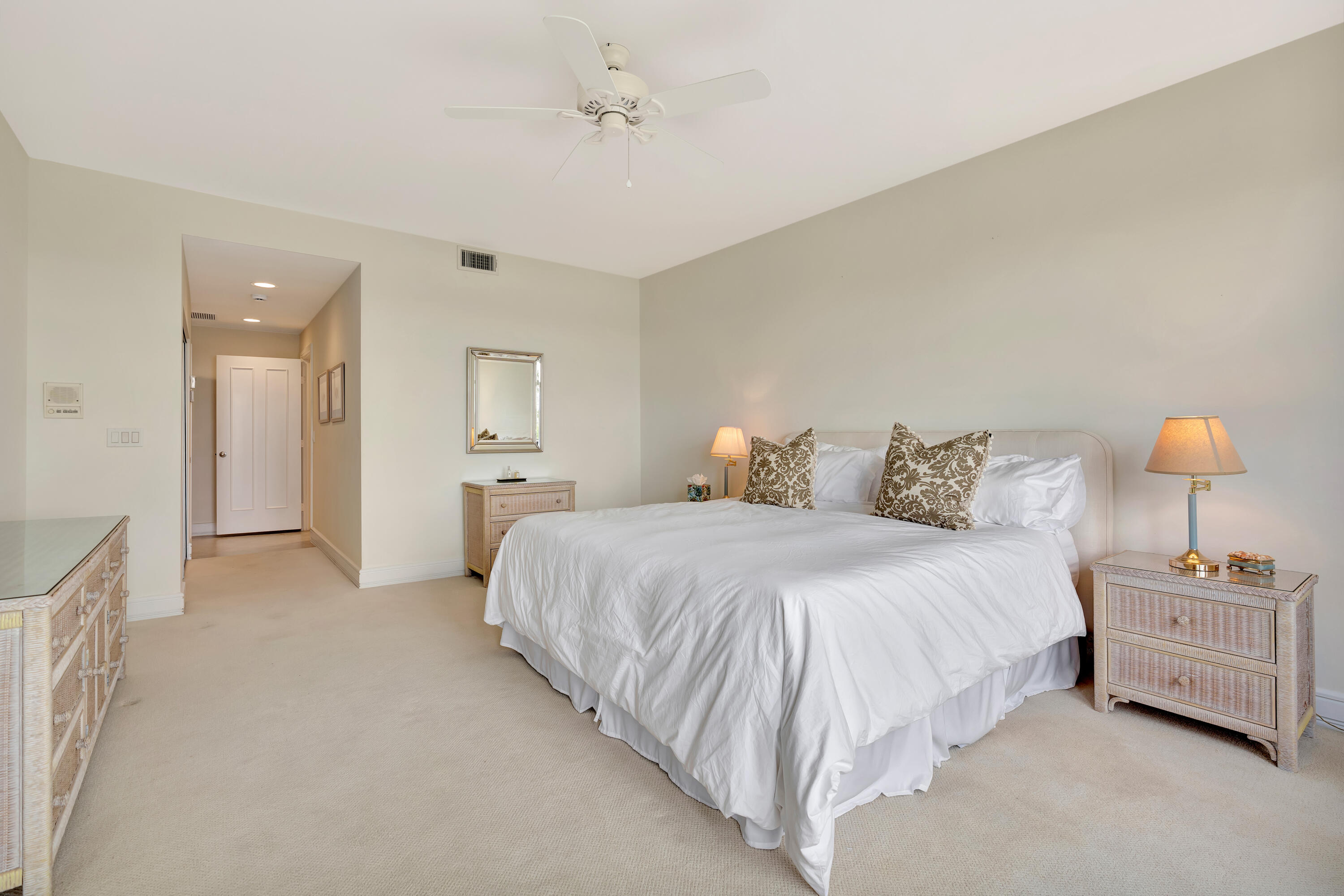 Admirals Cove - Residential Lease