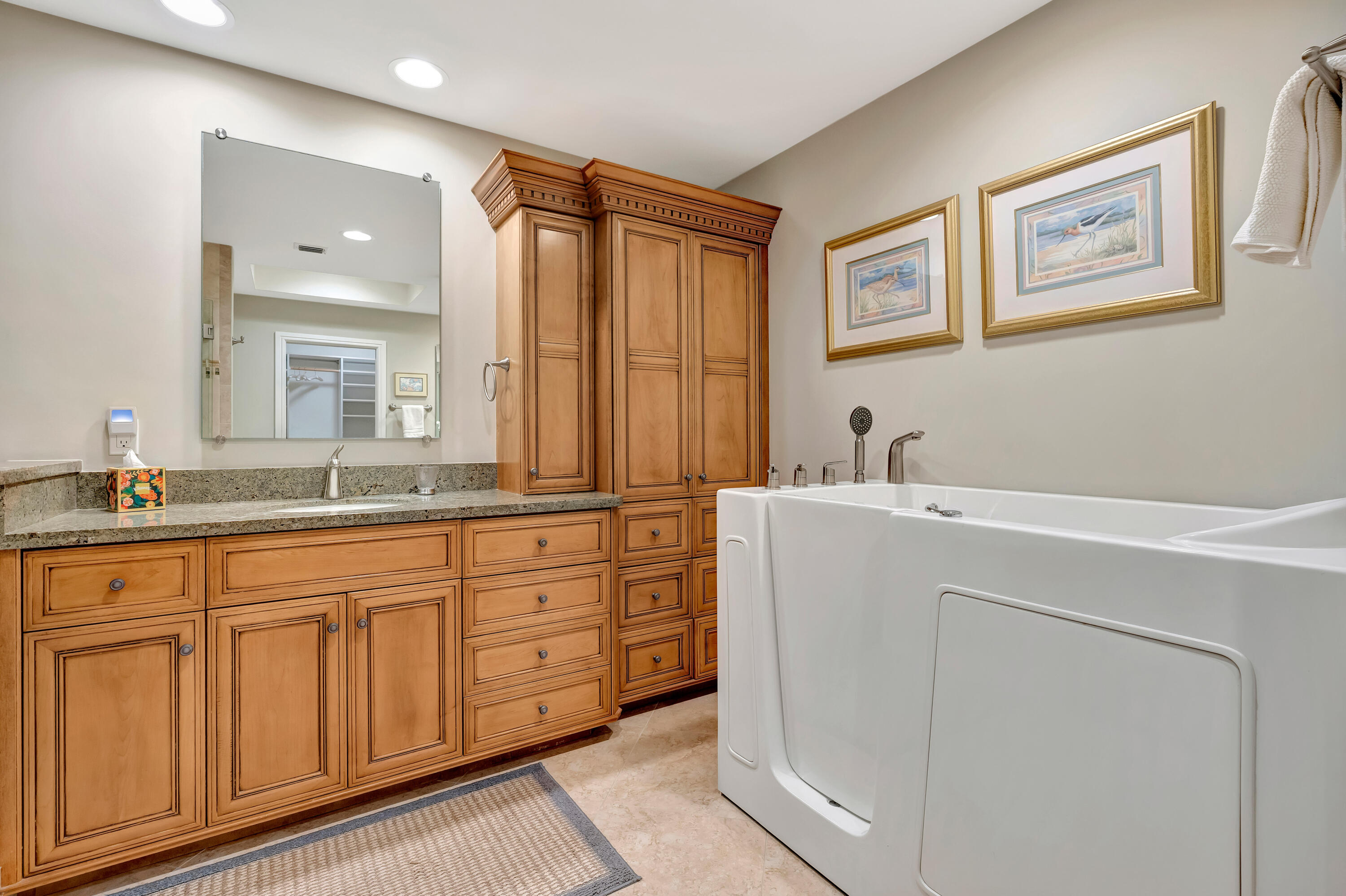 Admirals Cove - Residential Lease