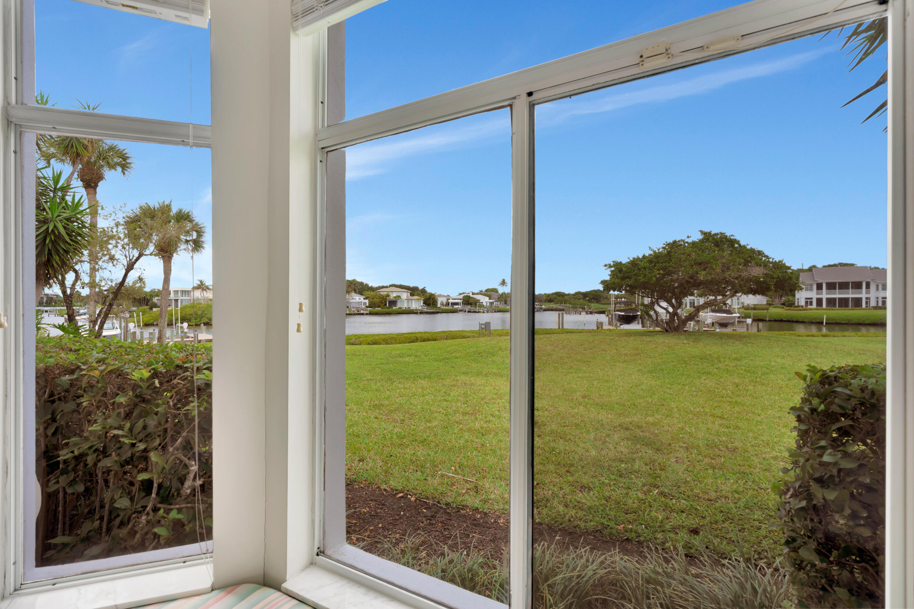 Admirals Cove - Residential Lease