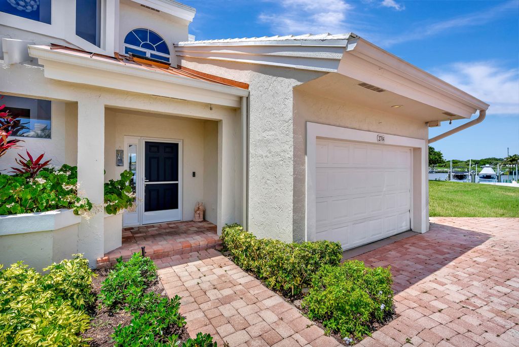 Photo of 2704 Captains Way, Jupiter, FL 33477 (MLS # B26023648)