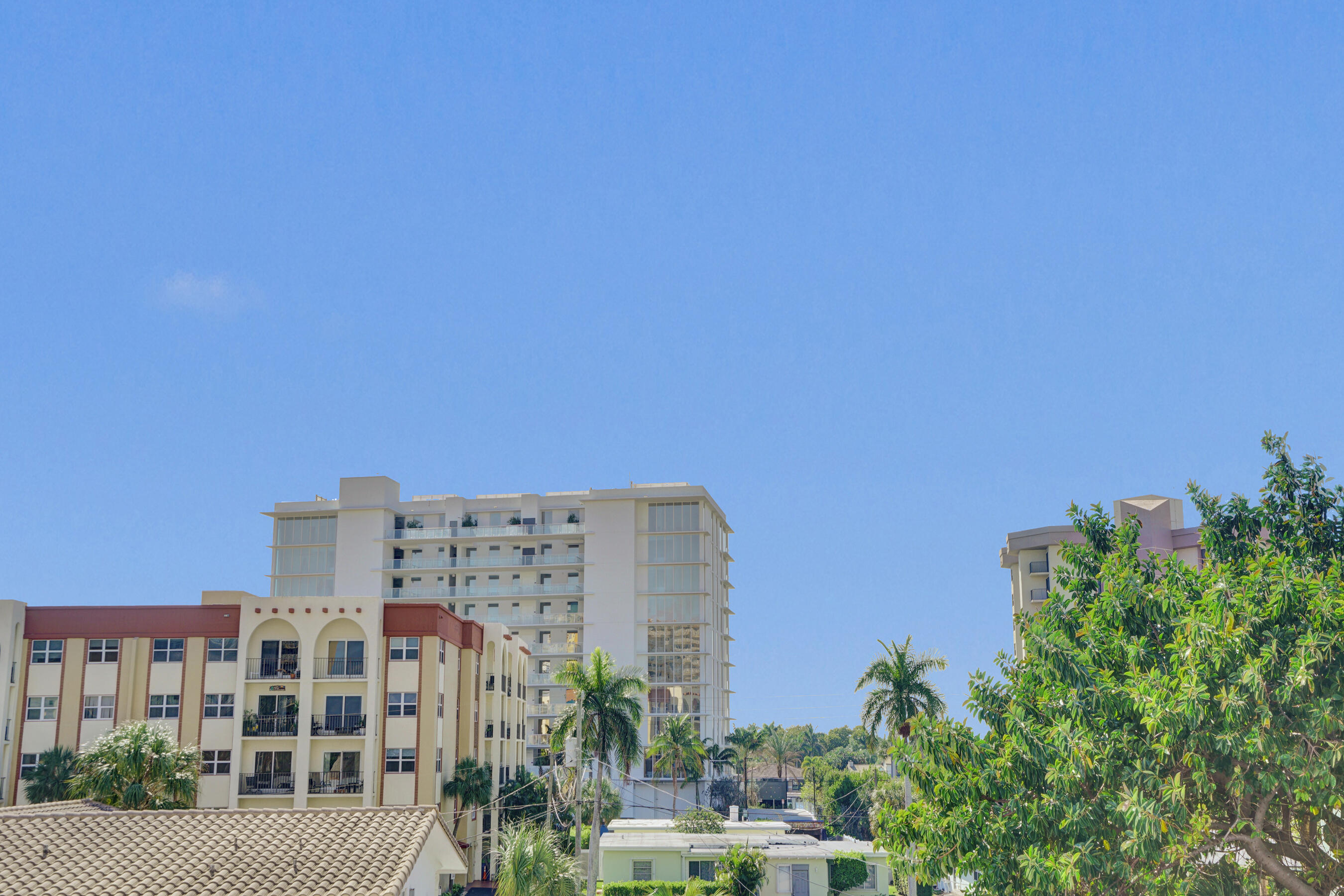 PARLIAMENT HOUSE CONDO - Residential