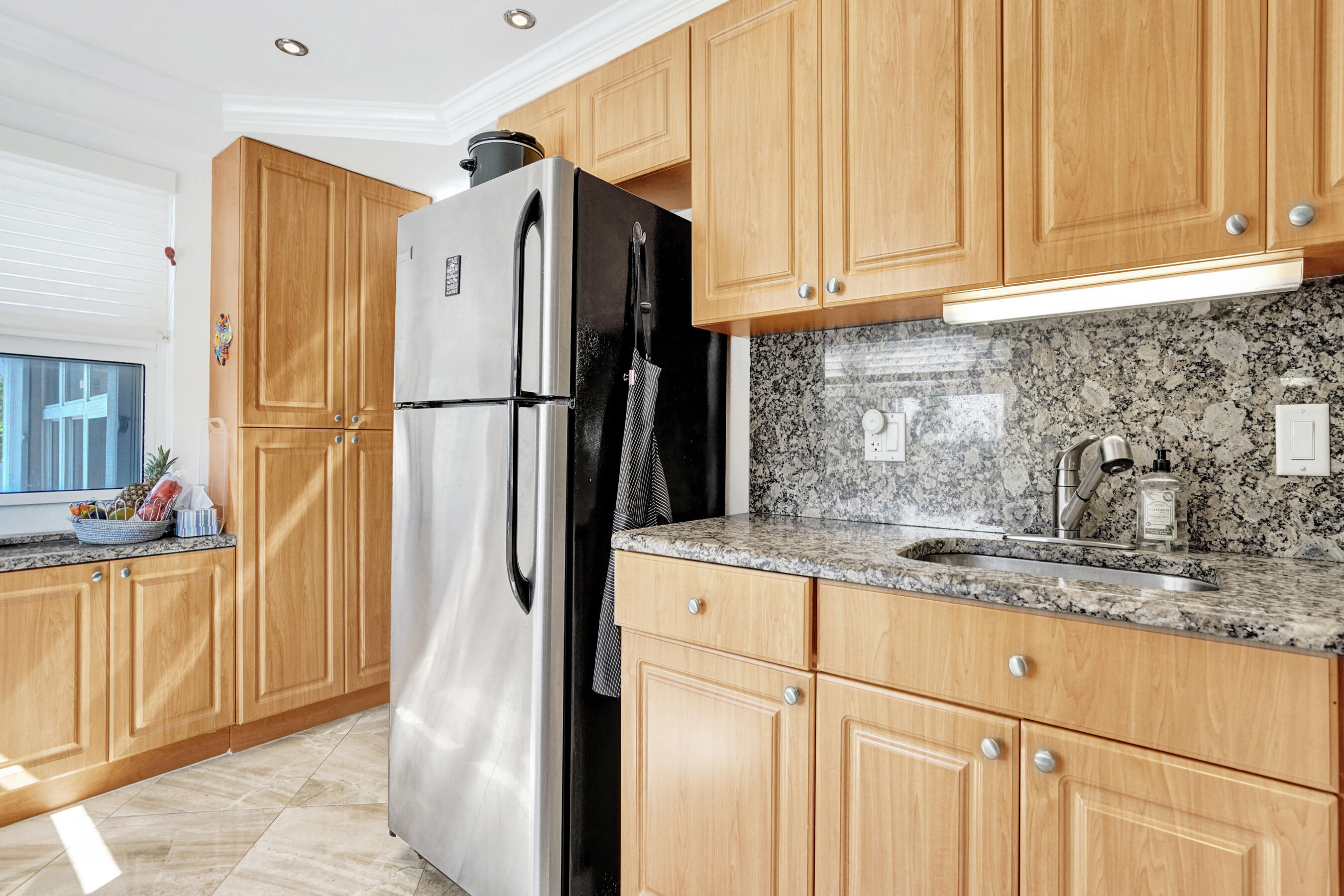 PARLIAMENT HOUSE CONDO - Residential