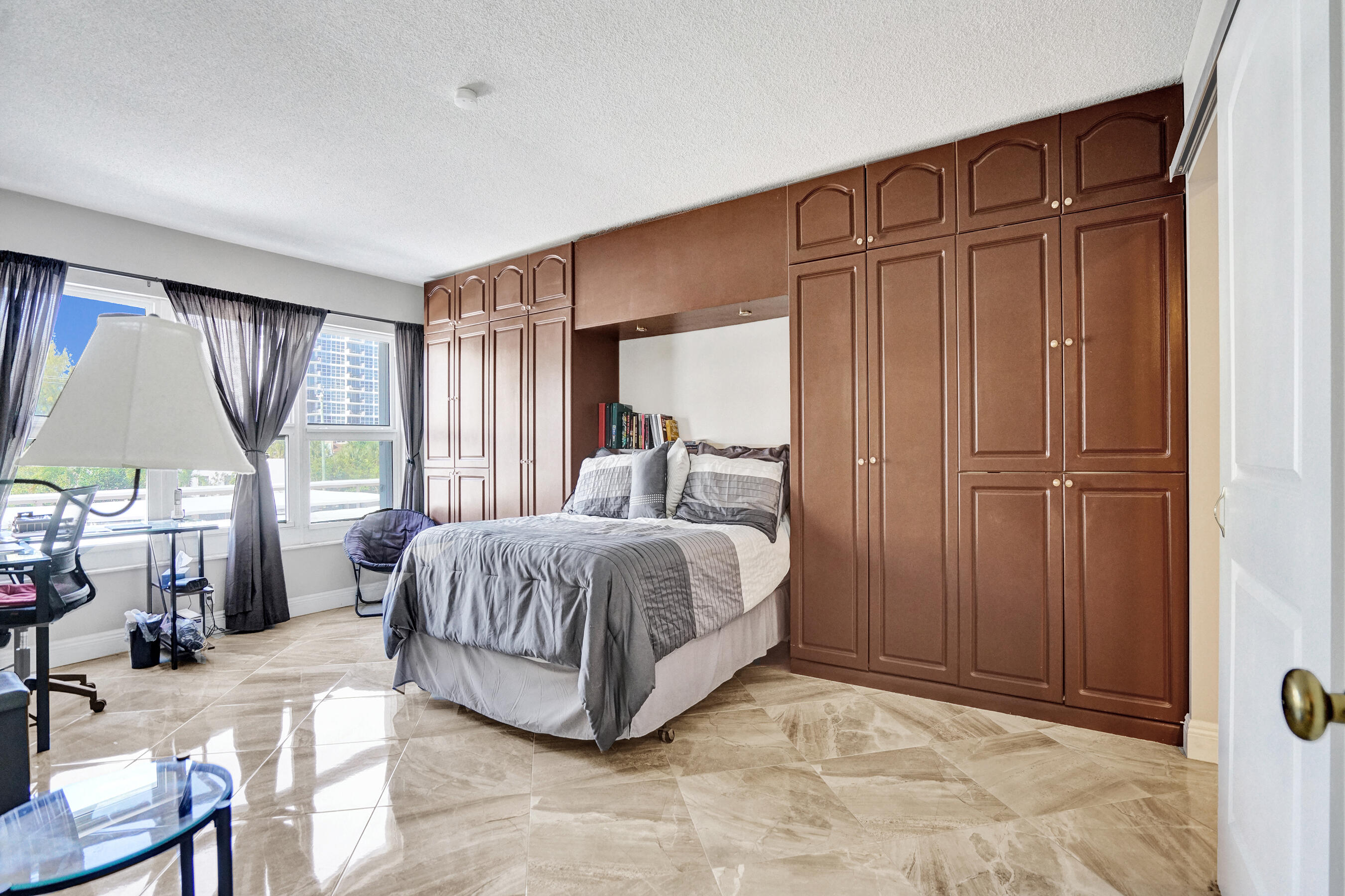 PARLIAMENT HOUSE CONDO - Residential