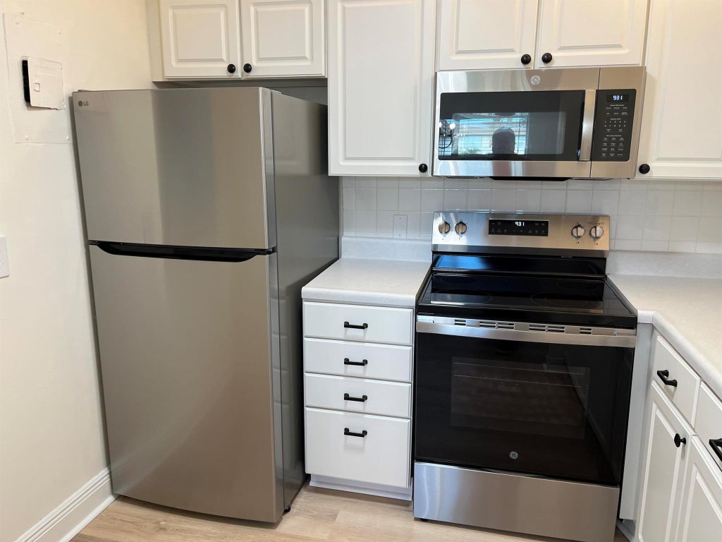 Photo of 214 Saxony E, Delray Beach, FL 33484 (MLS # R11018358)