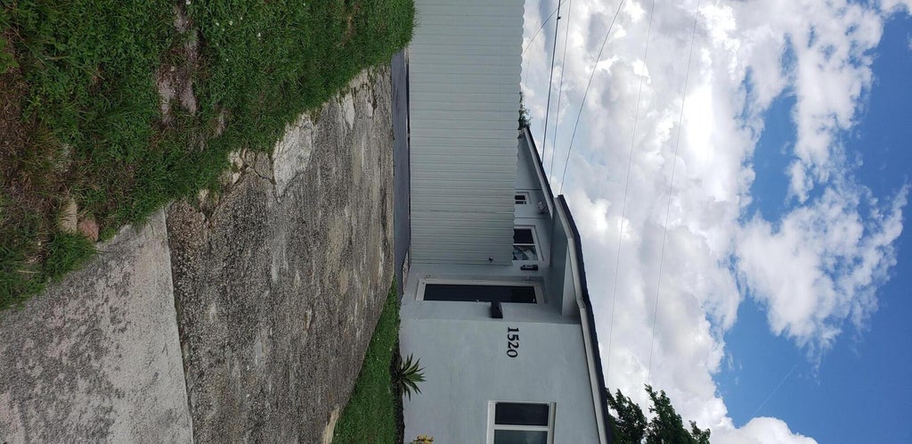 Photo of 1520 N 68th Terrace, Hollywood, FL 33024 (MLS # B26072745)