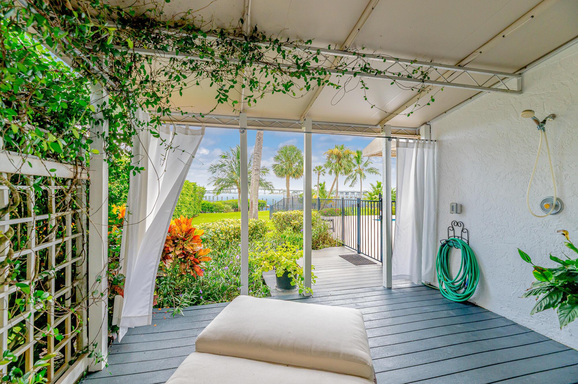 Sewalls Point - Residential