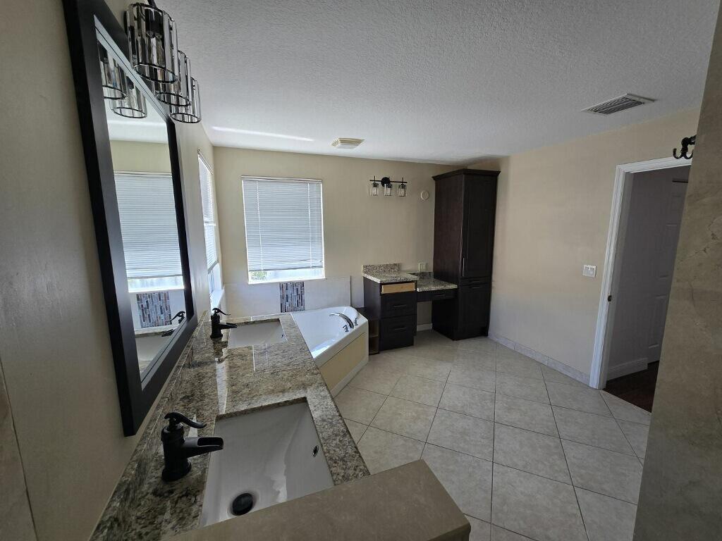 ISLES AT WESTON - Residential