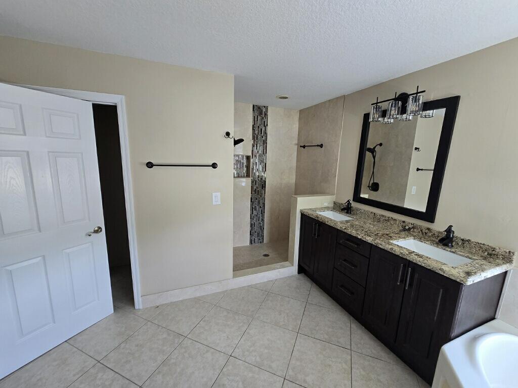 ISLES AT WESTON - Residential