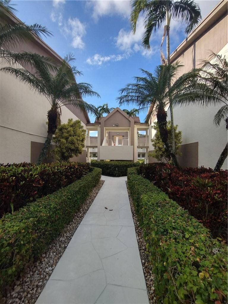 TRENT CONDOMINIUM - Residential