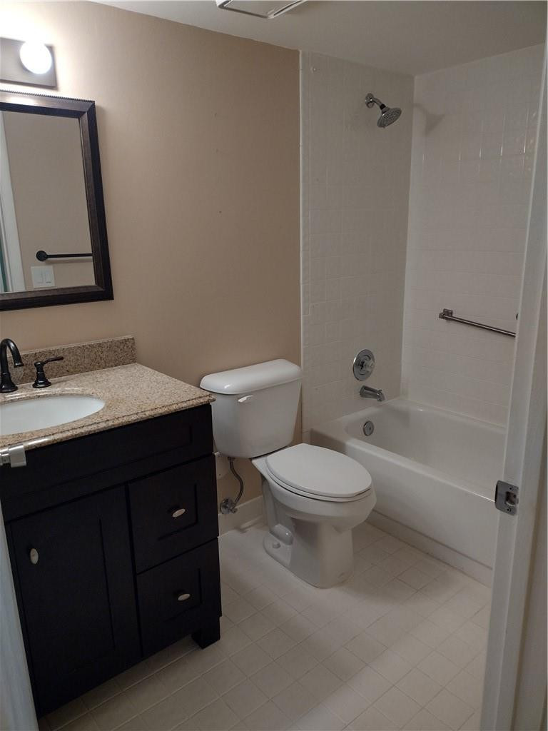 TRENT CONDOMINIUM - Residential