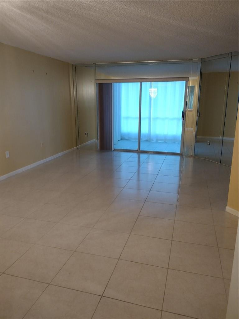 TRENT CONDOMINIUM - Residential