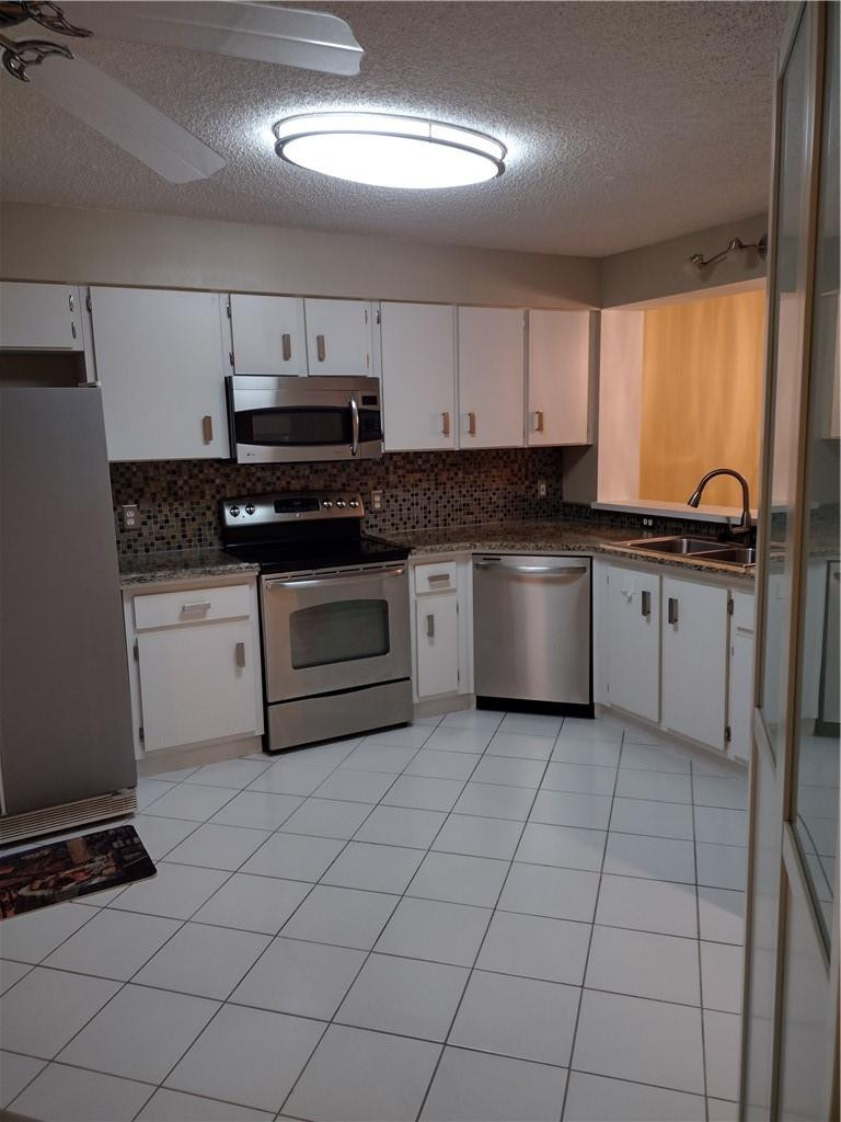 TRENT CONDOMINIUM - Residential