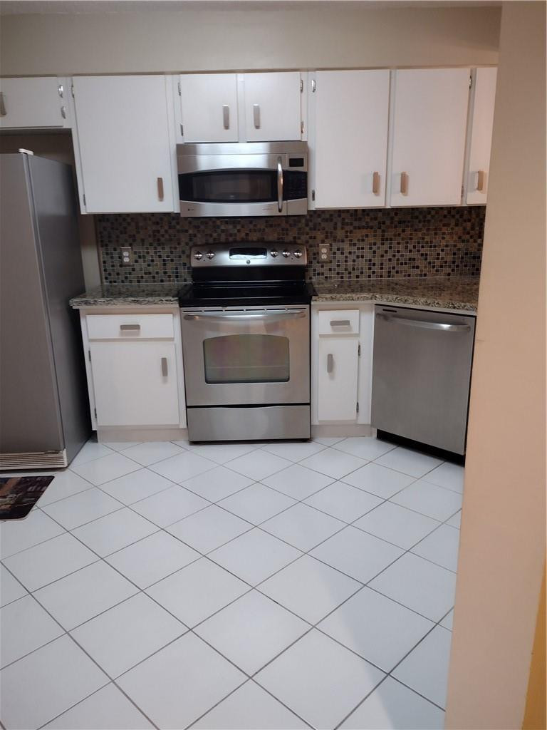 TRENT CONDOMINIUM - Residential