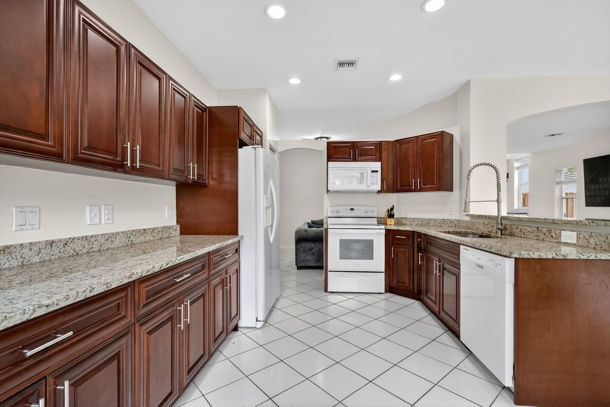 LAKE CHARLESTON - CHARLES - Residential