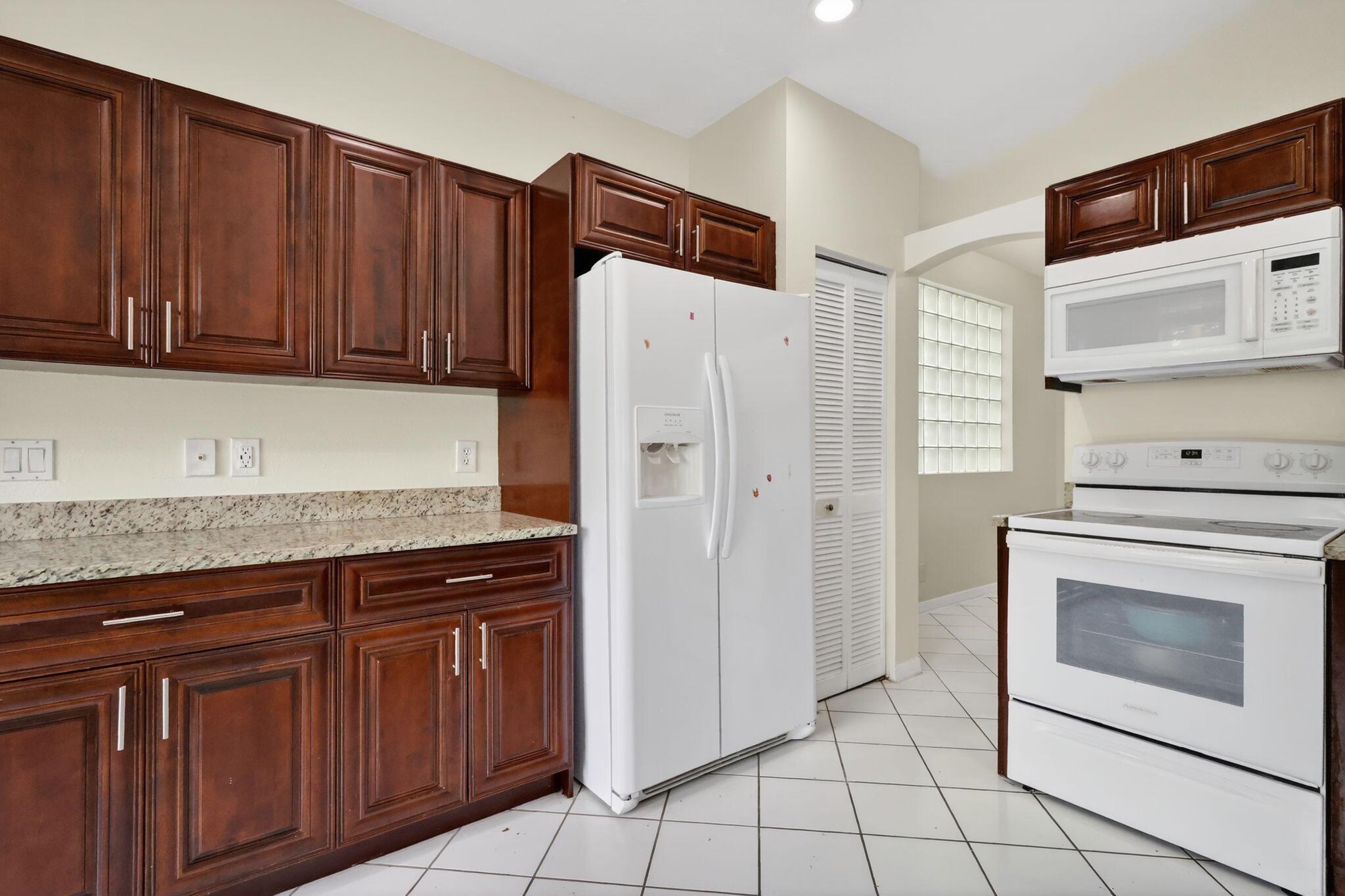 LAKE CHARLESTON - CHARLES - Residential