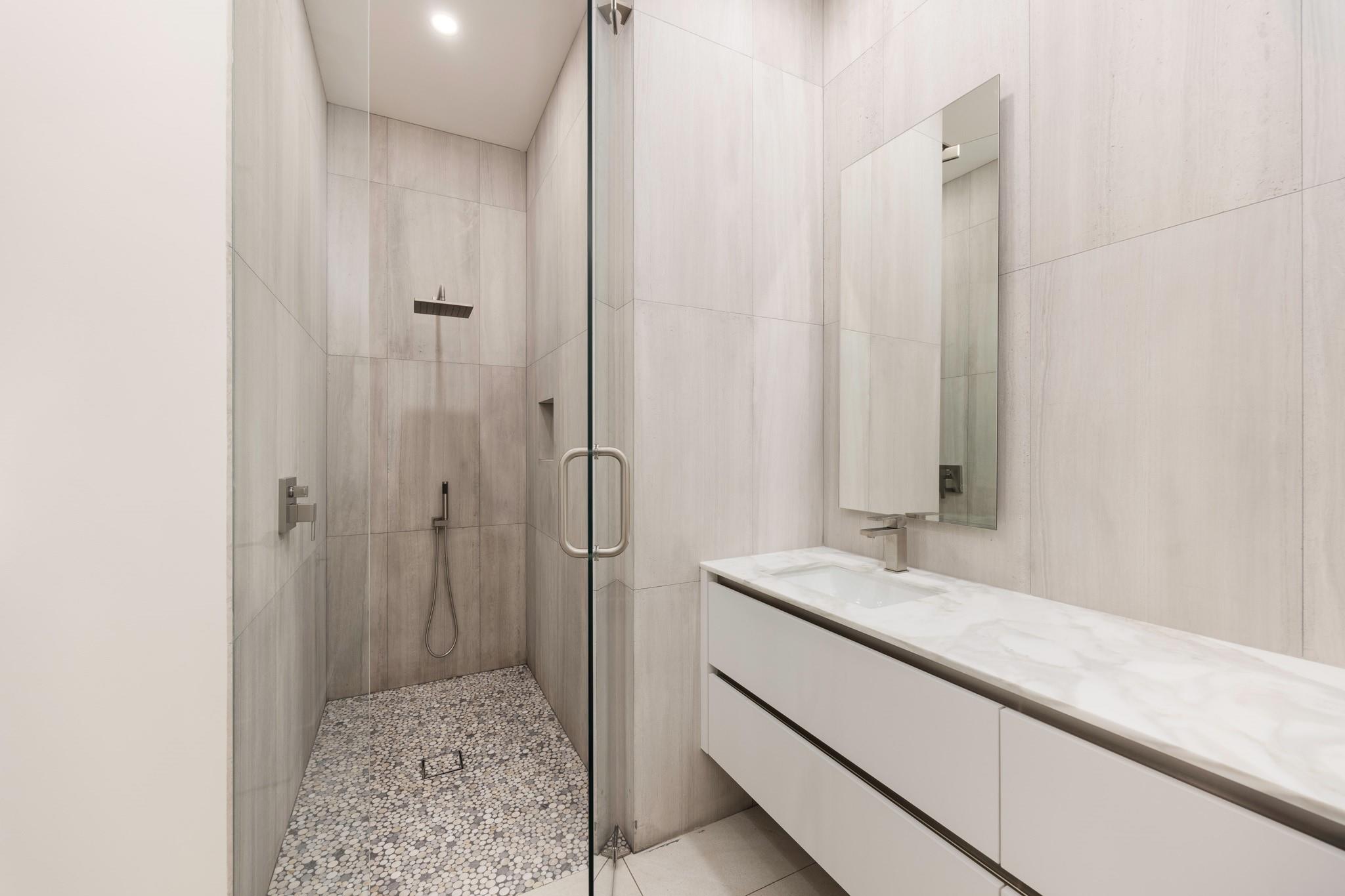 Coral Ridge 21-50 B - Residential