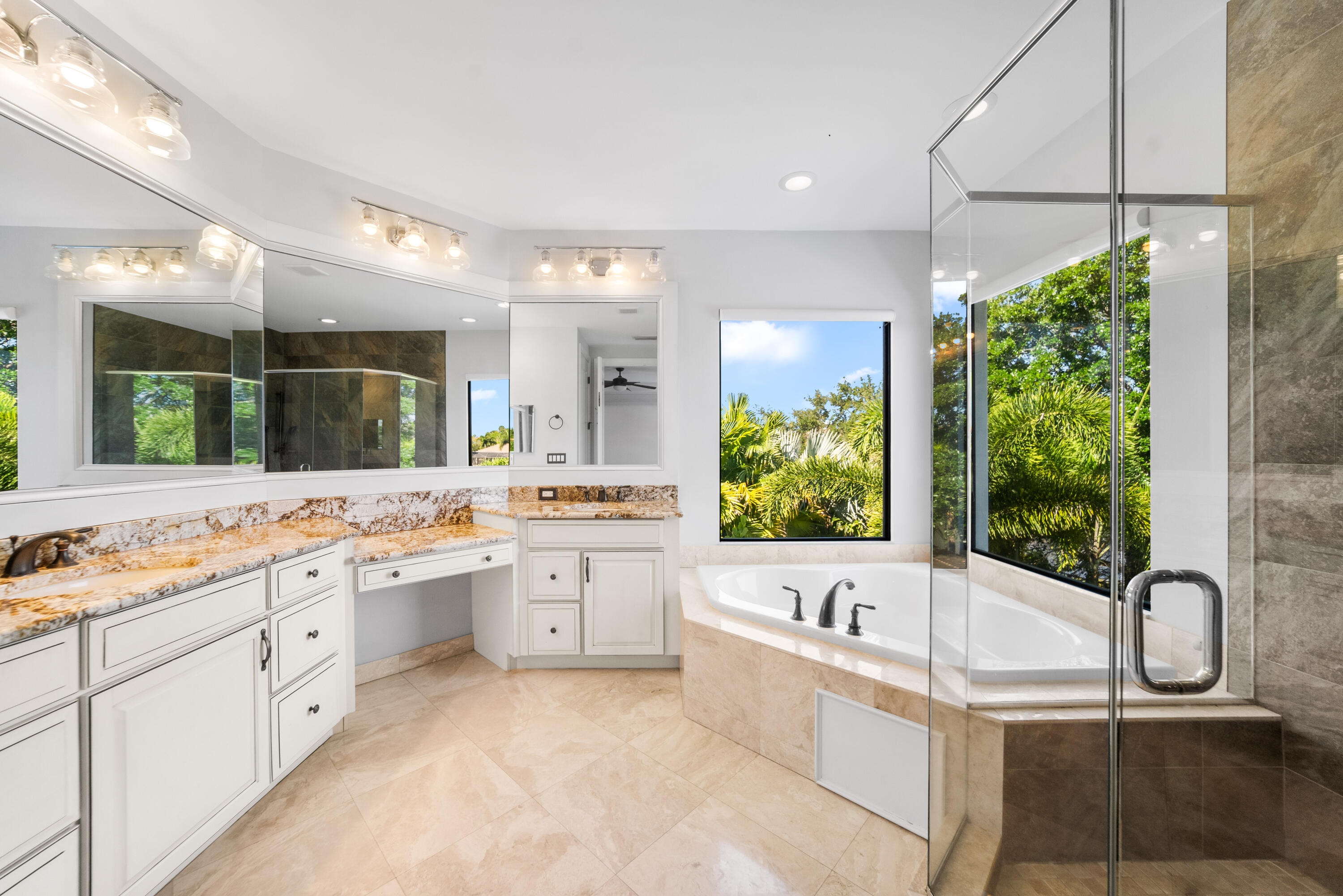 PARKLAND GOLF AND COUNTRY CLUB - Residential