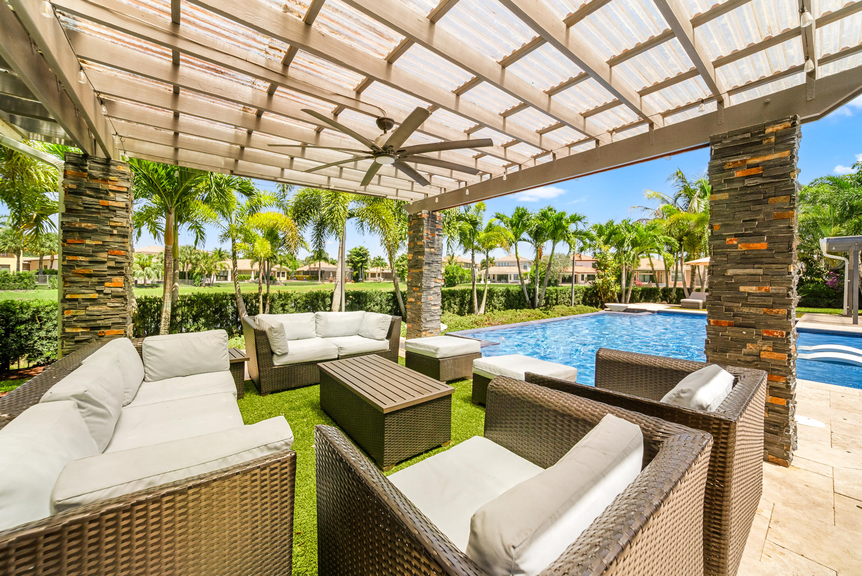 PARKLAND GOLF AND COUNTRY CLUB - Residential