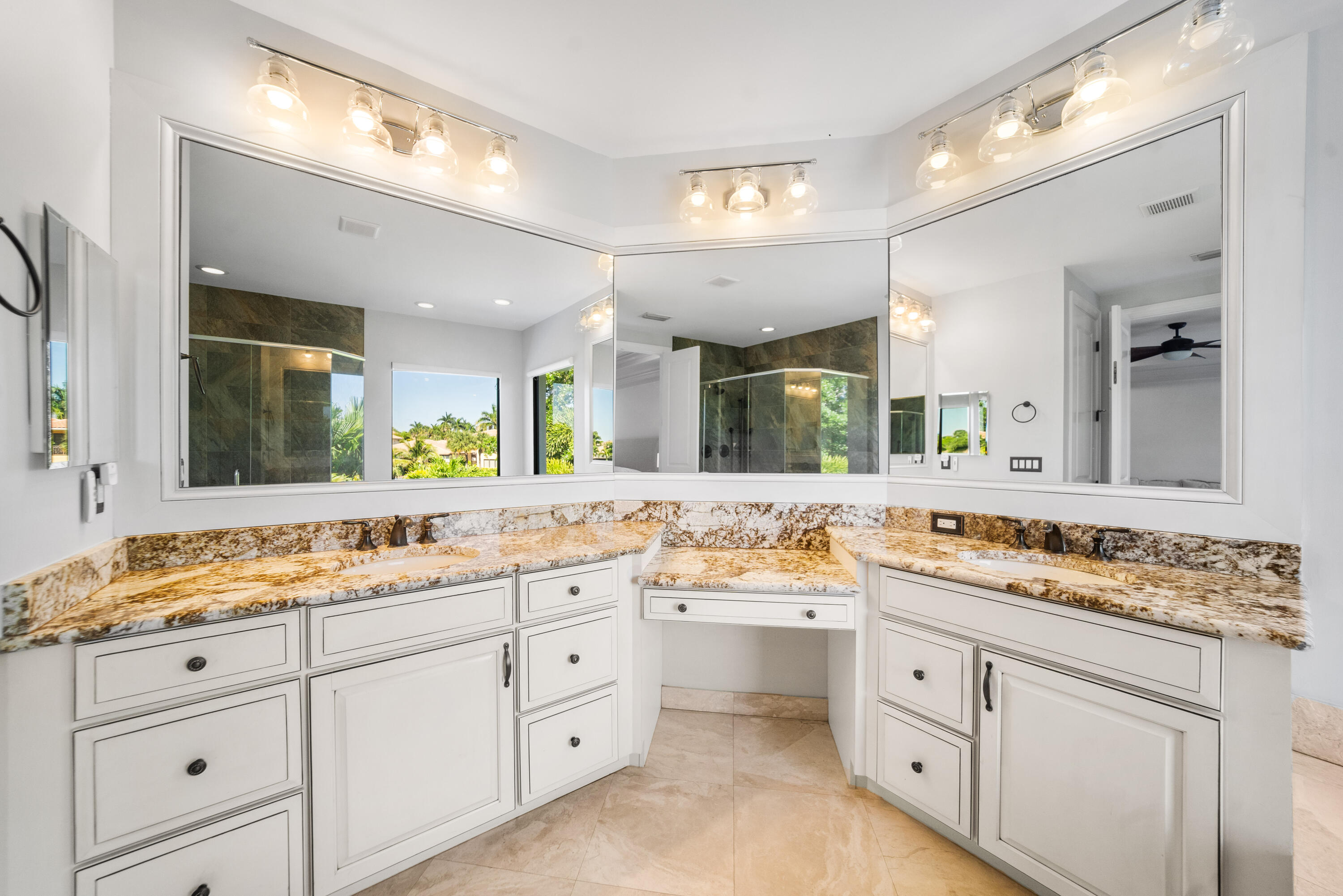 PARKLAND GOLF AND COUNTRY CLUB - Residential