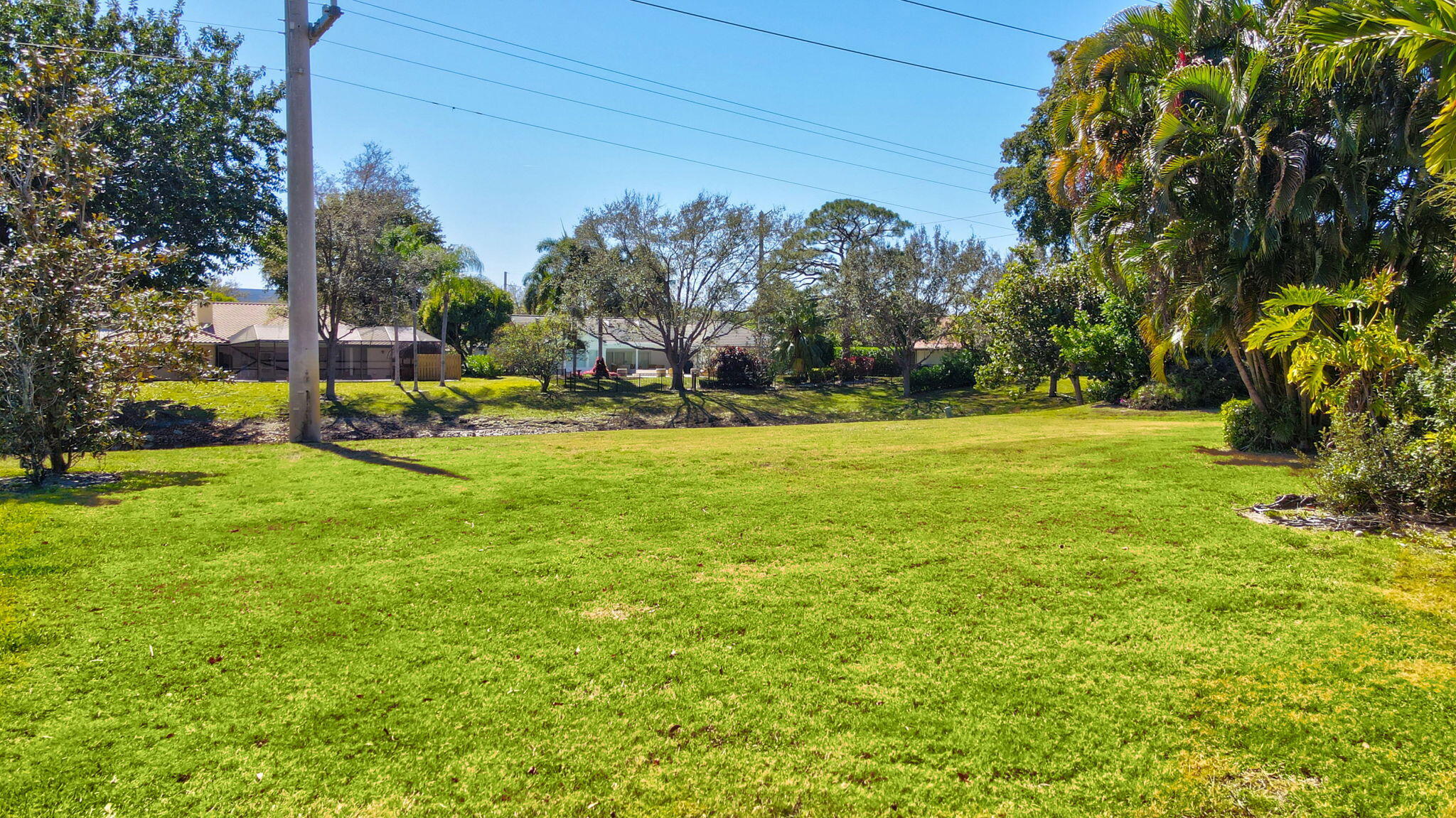 BOCA RATON BATH & TENNIS CLUB - Residential