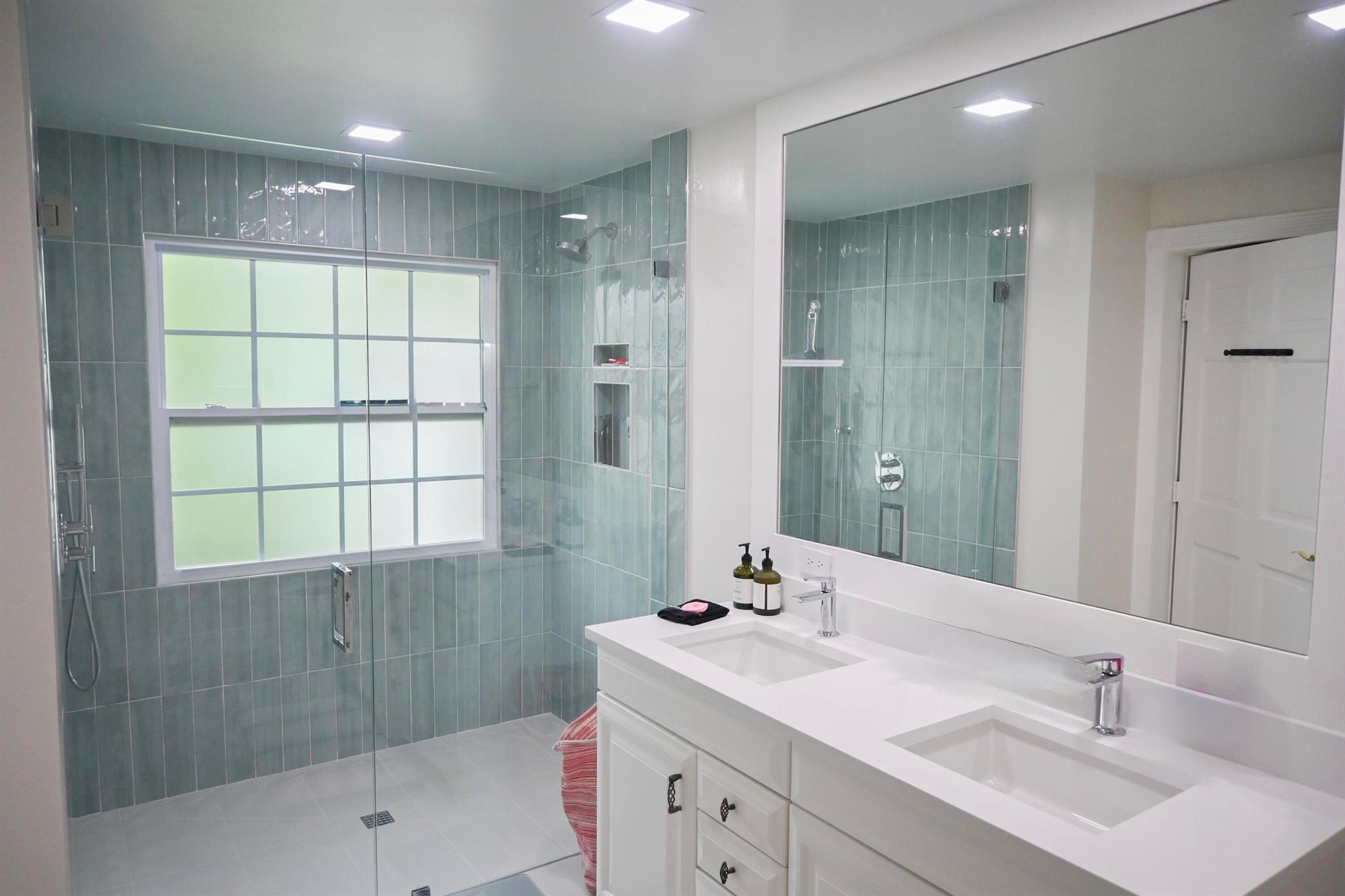 DRAKE PARK - Residential Lease