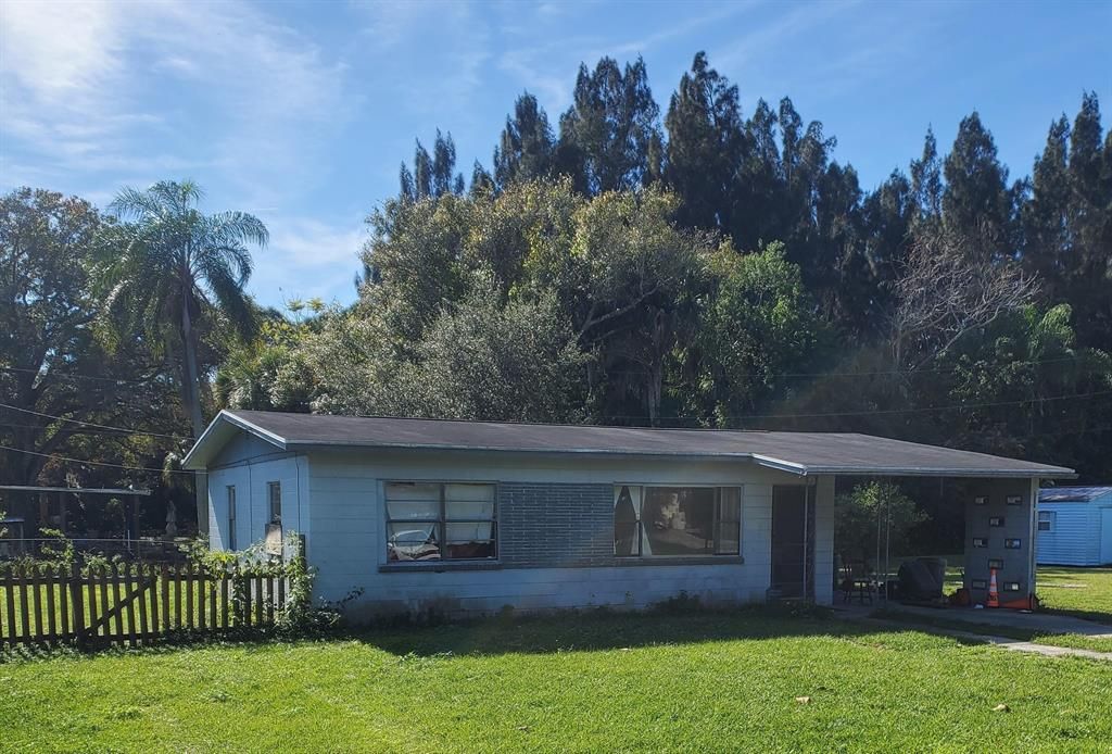 Photo of 903 Buckeye Drive, Fort Pierce, FL 34982 (MLS # R10763361)