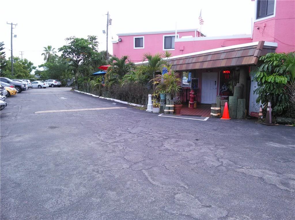500 E Sunrise Blvd
