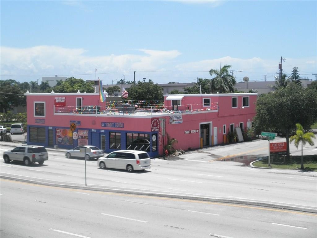 500 E Sunrise Boulevard