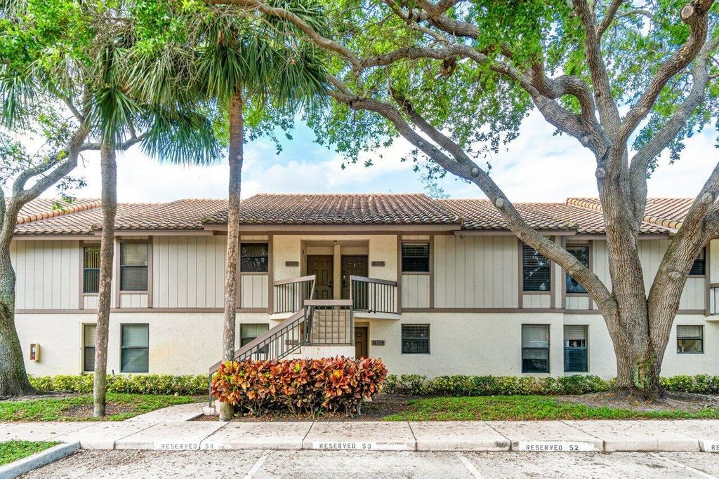 Photo of 3149 Millwood Terrace #M-219, Boca Raton, FL 33431 (MLS # R10967804)