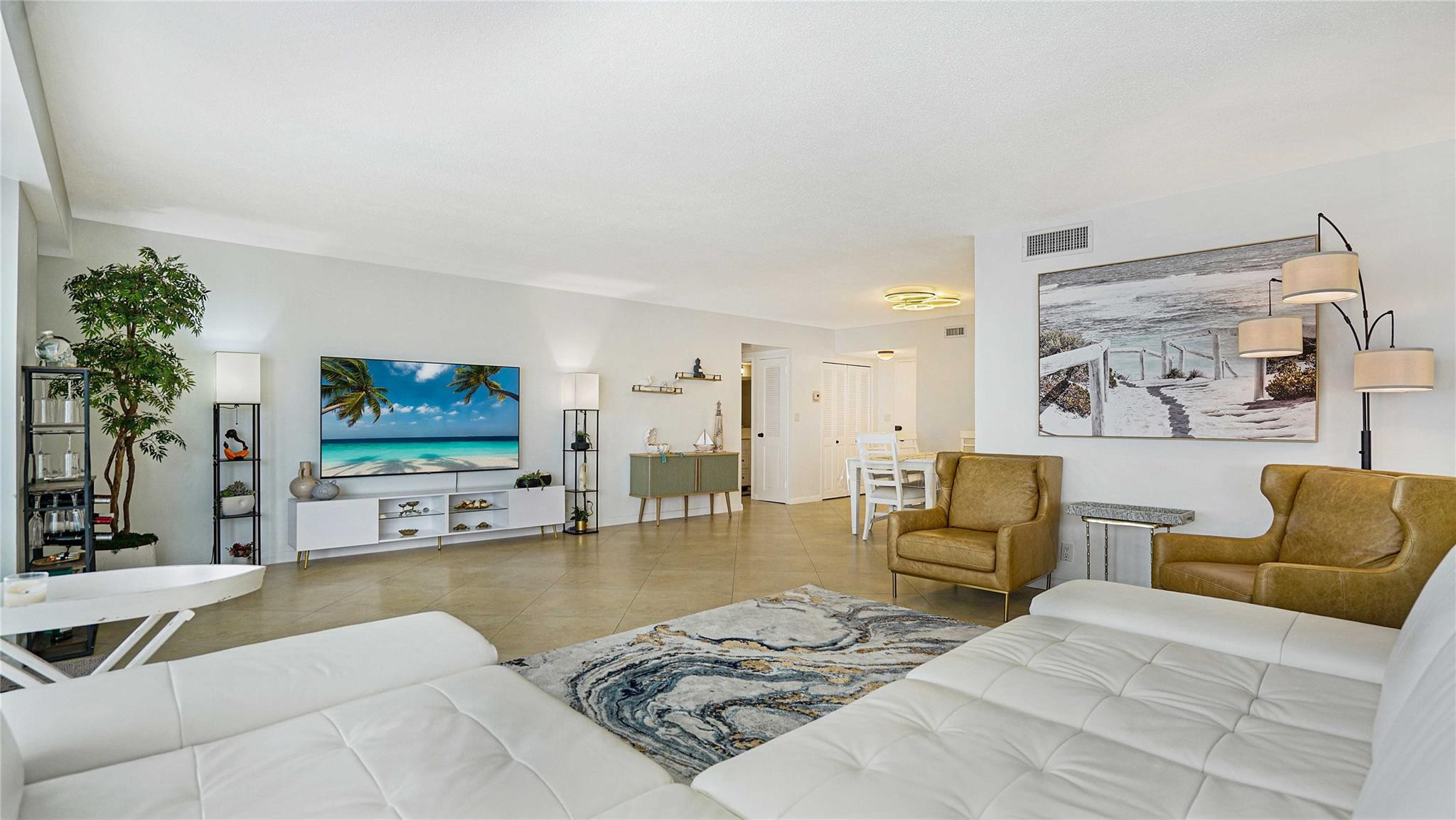 The Commodore - Residential Lease