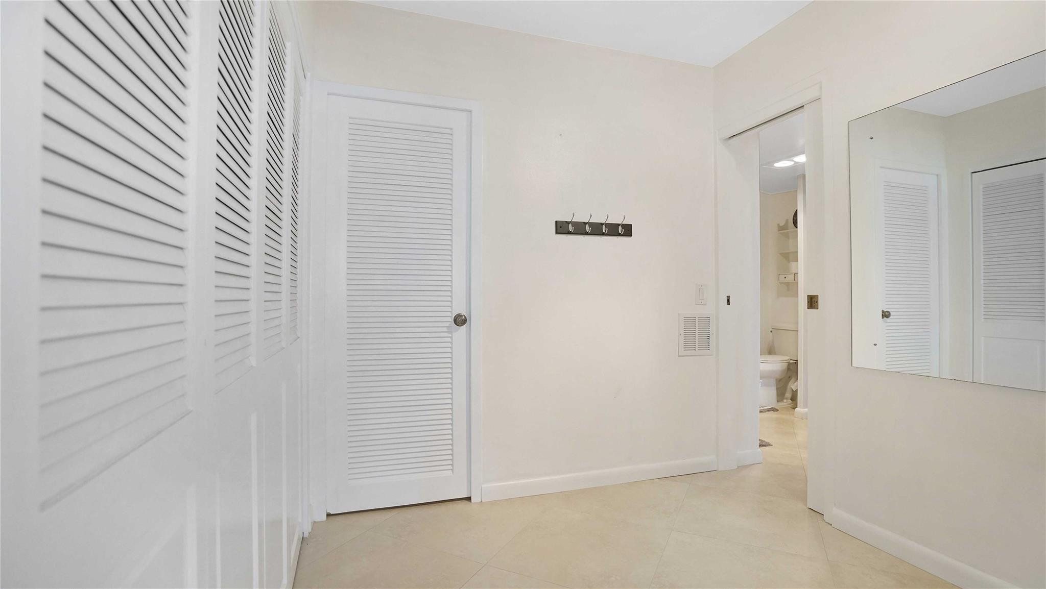 The Commodore - Residential Lease