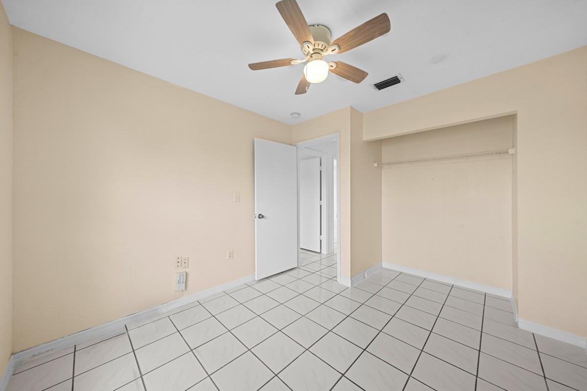 LAGUNA PONDS SEC I - Residential