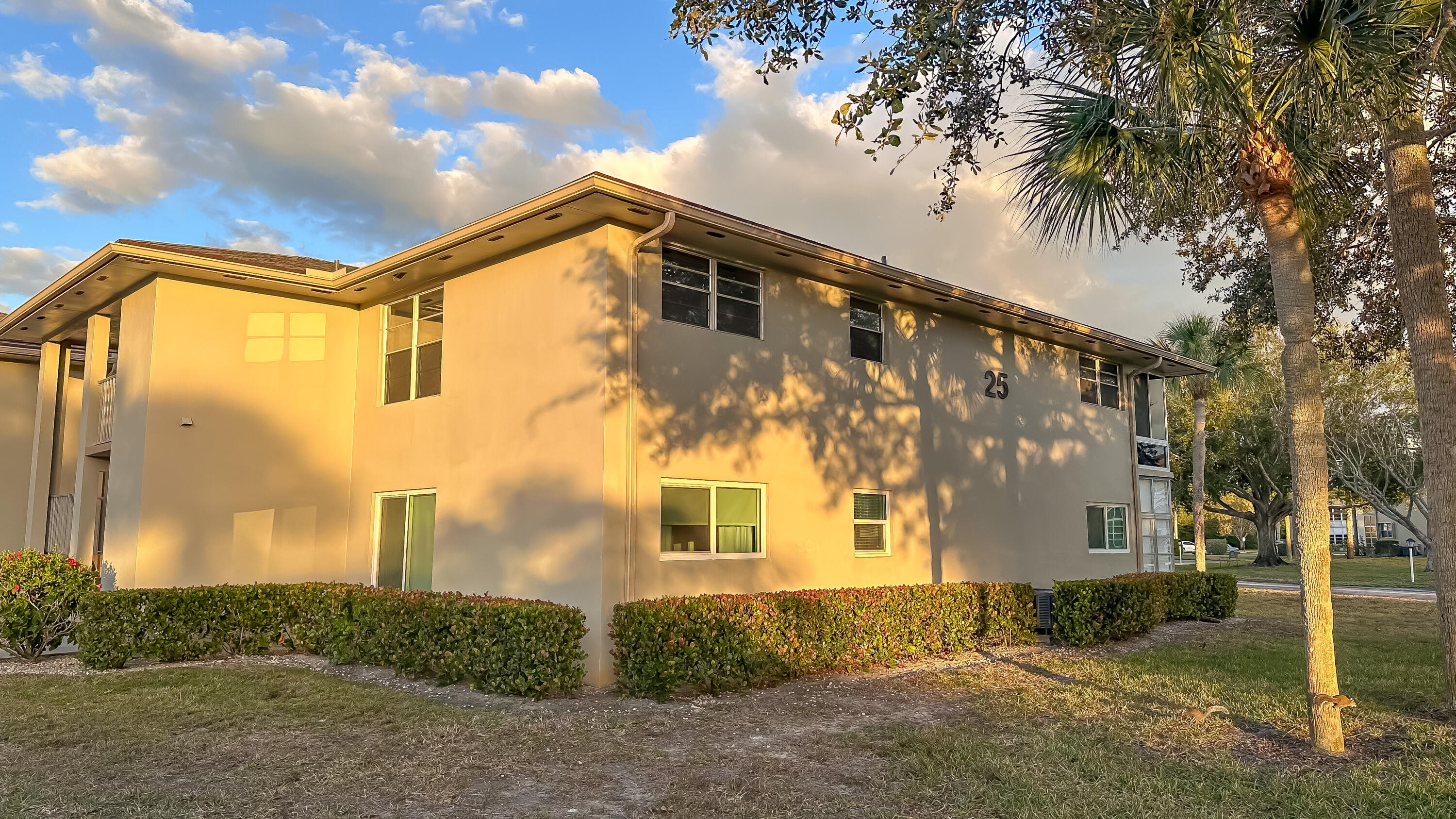 Vista St Lucie - Residential Lease