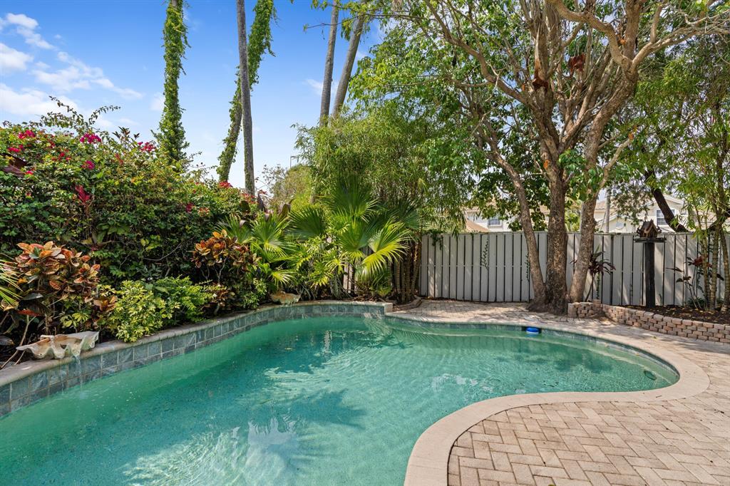 EAGLETON LAKES - Residential