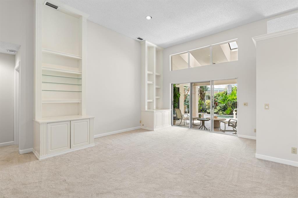 EAGLETON LAKES - Residential