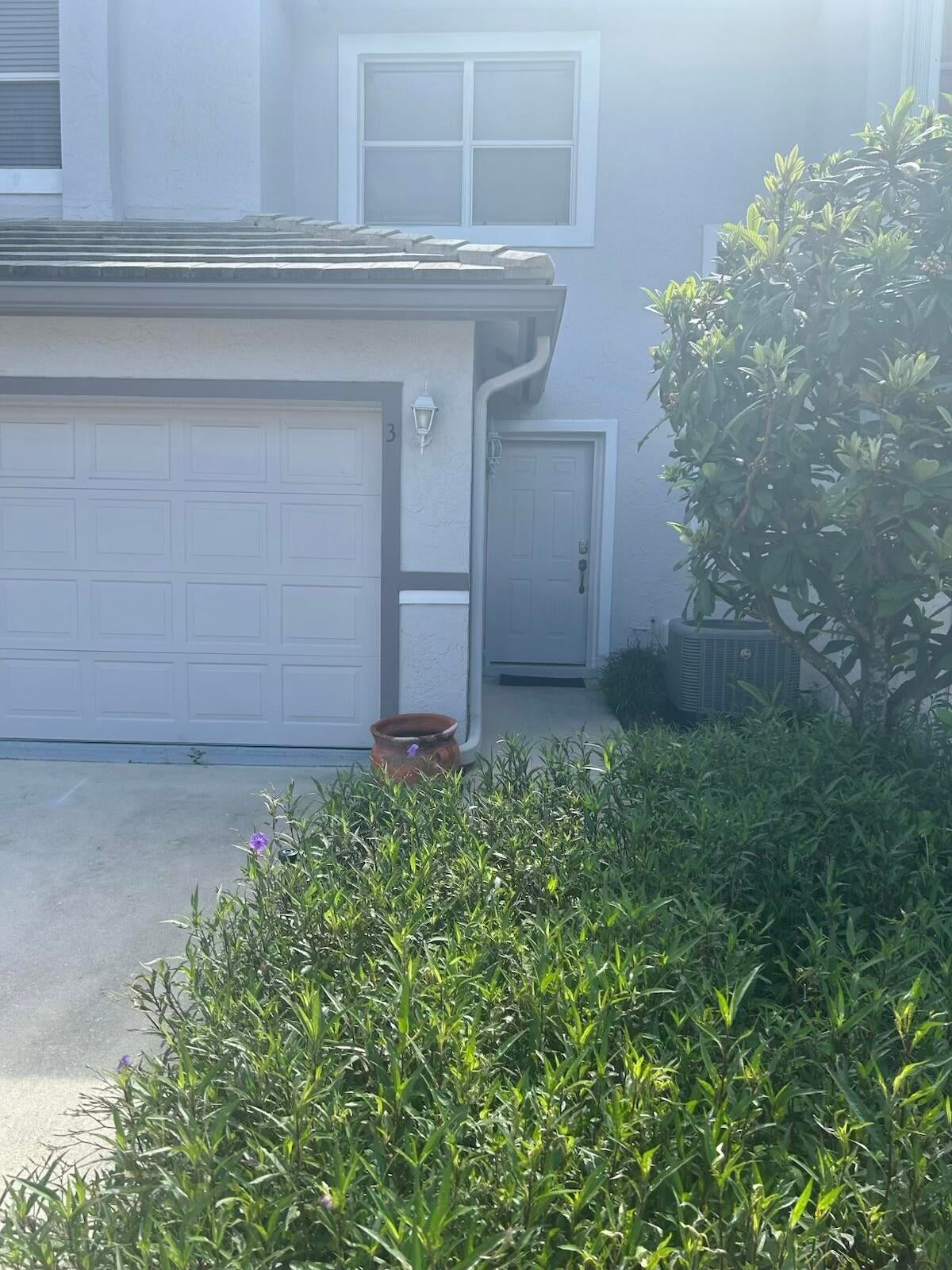 Properties 7680 STONE HARBOUR Drive 3