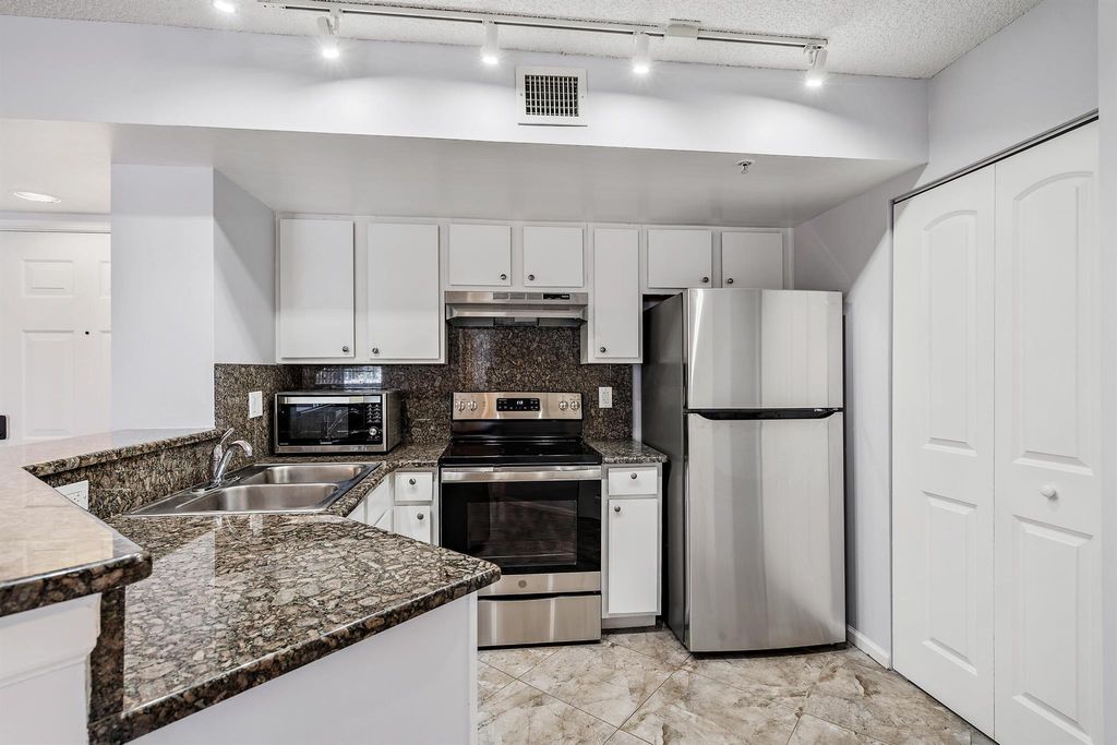 Photo of 1000 Scotia Drive #208, Hypoluxo, FL 33462 (MLS # R10996405)