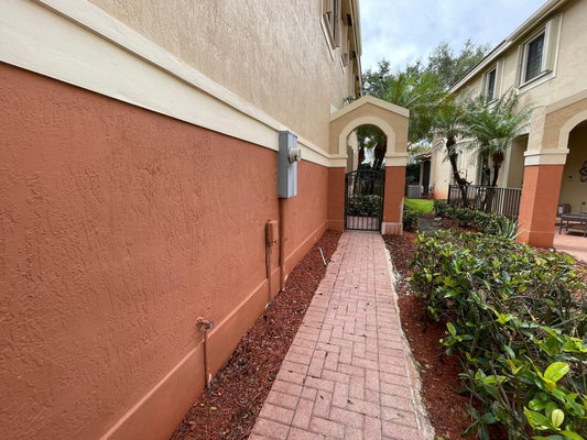 4158 FOREST DR, WESTON, FL 33332 - Image 7e52acf073ef39f9bcf328d049b9ec29/2055457575