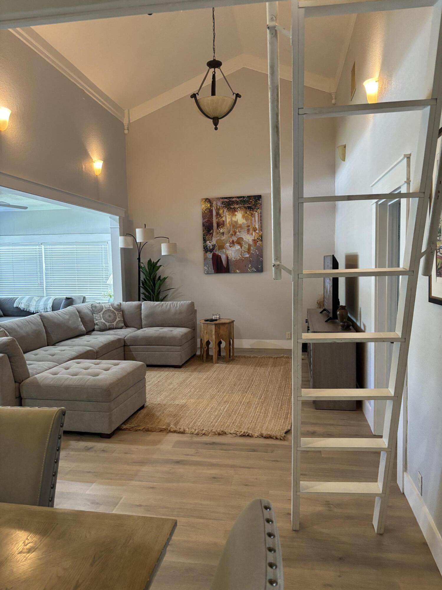 FLAMINGO PARK - Residential