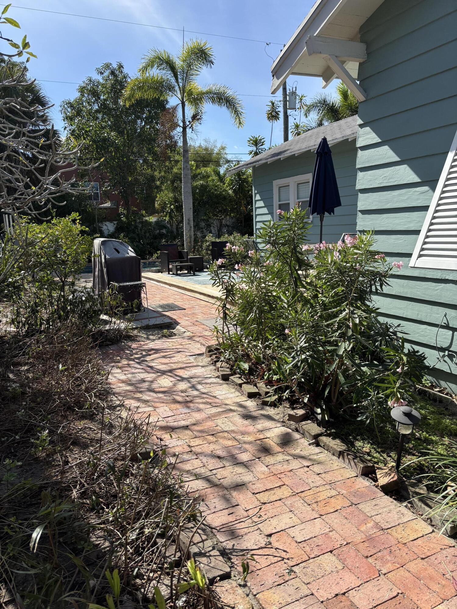 FLAMINGO PARK - Residential