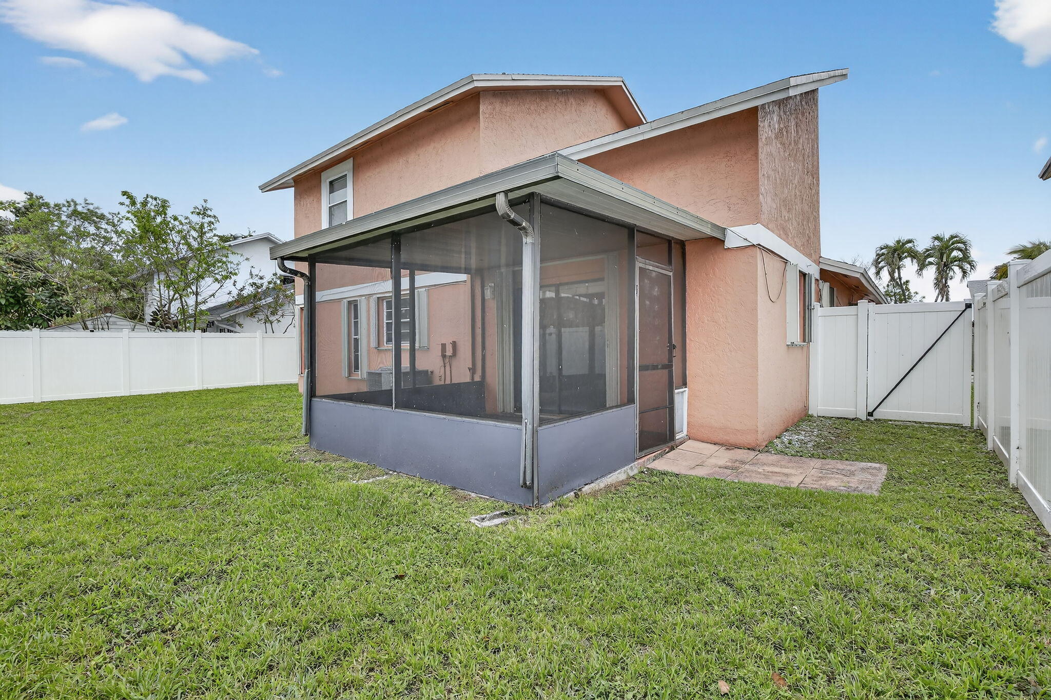 BRIAR ESTATES - Residential