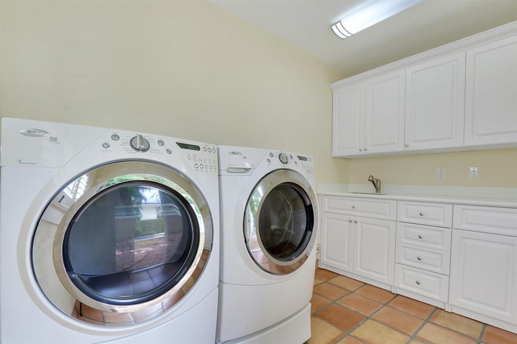 ROYAL PARK - Residential