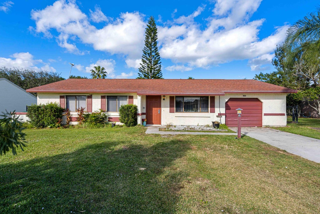 Photo of 1433 SE North Balcourt Court, Port Saint Lucie, FL 34952 (MLS # R11089176)