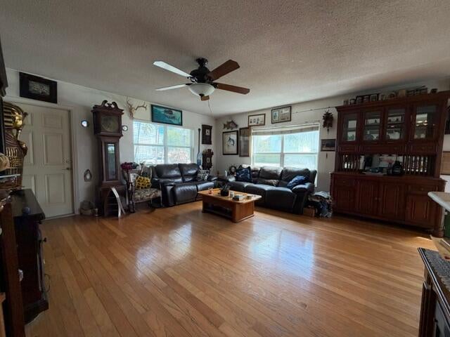 2835 NE 28TH Avenue 1