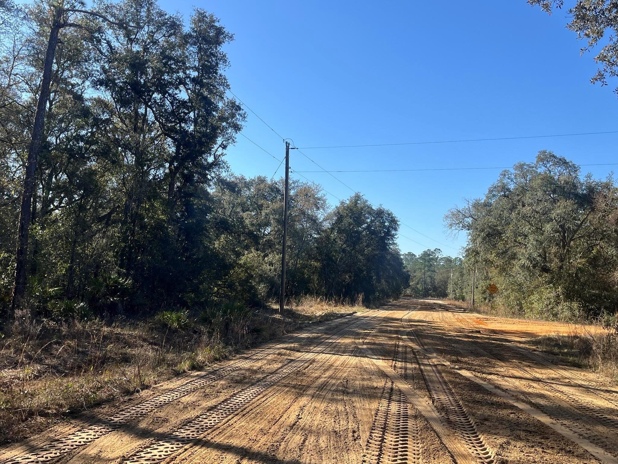 INTERLACHEN LAKES ESTATES - Land