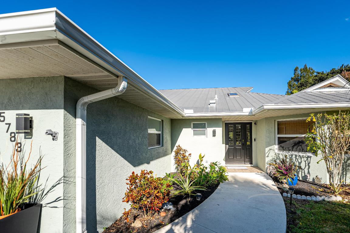 5783 SE Orange Blossom Trail